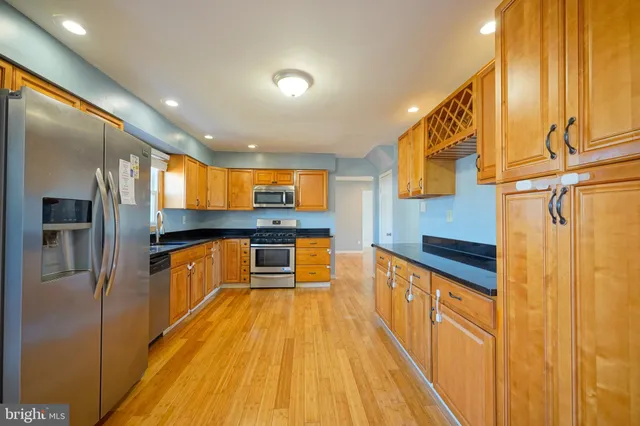 $340,000 | 523 Carver Court, Lawnside, NJ 08045