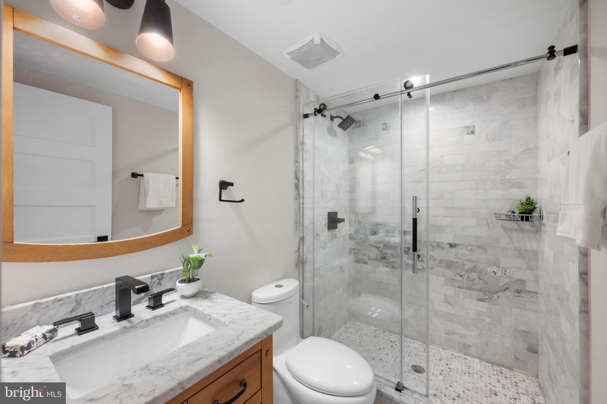 1421 Meridian Place Northwest Washington, DC 20010 - Photo 32 of 41
