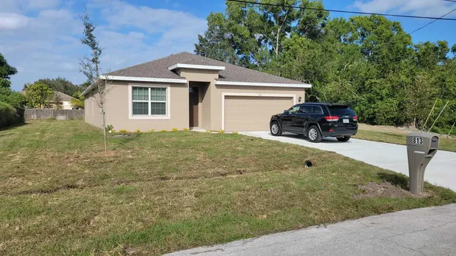 $3,000 | 1524 Southwest Bermel Avenue, Port St. Lucie, FL 34953