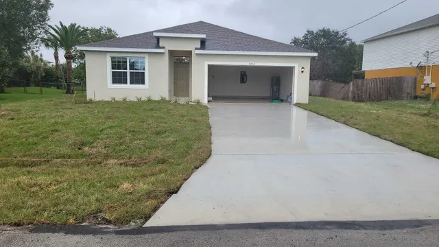 $2,950 | 1524 Southwest Bermel Avenue, Port St. Lucie, FL 34953
