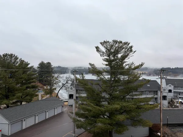 $245,000 | 530 East Hiawatha Drive, Unit 318, Wisconsin Dells, WI 53965