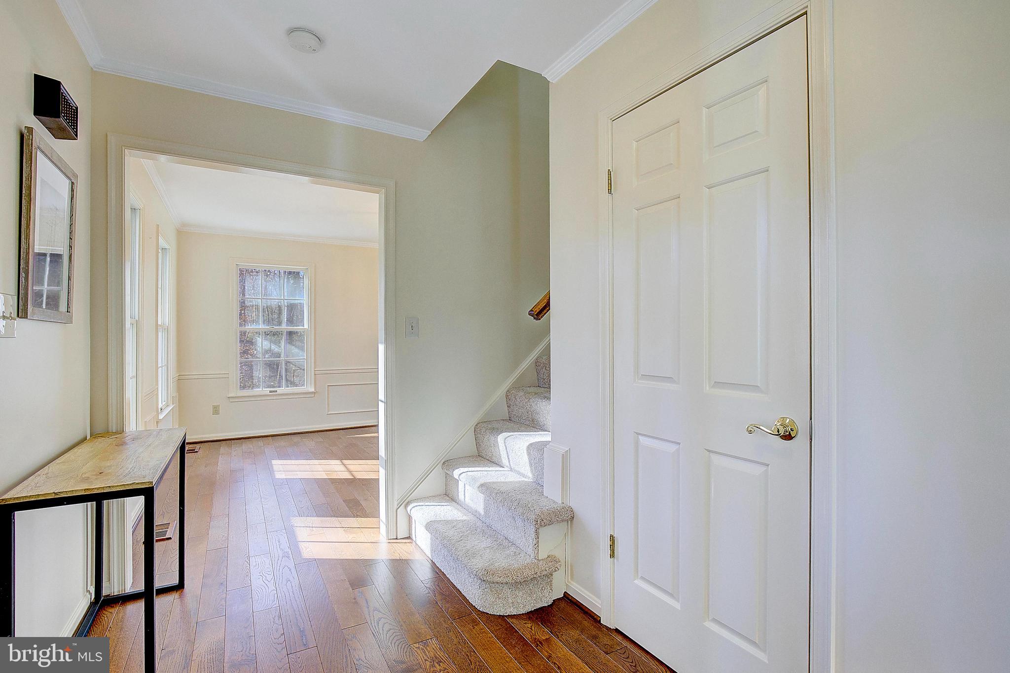 2762 Hambleton Road Riva, MD 21140 - Photo 7 of 60 Foyer