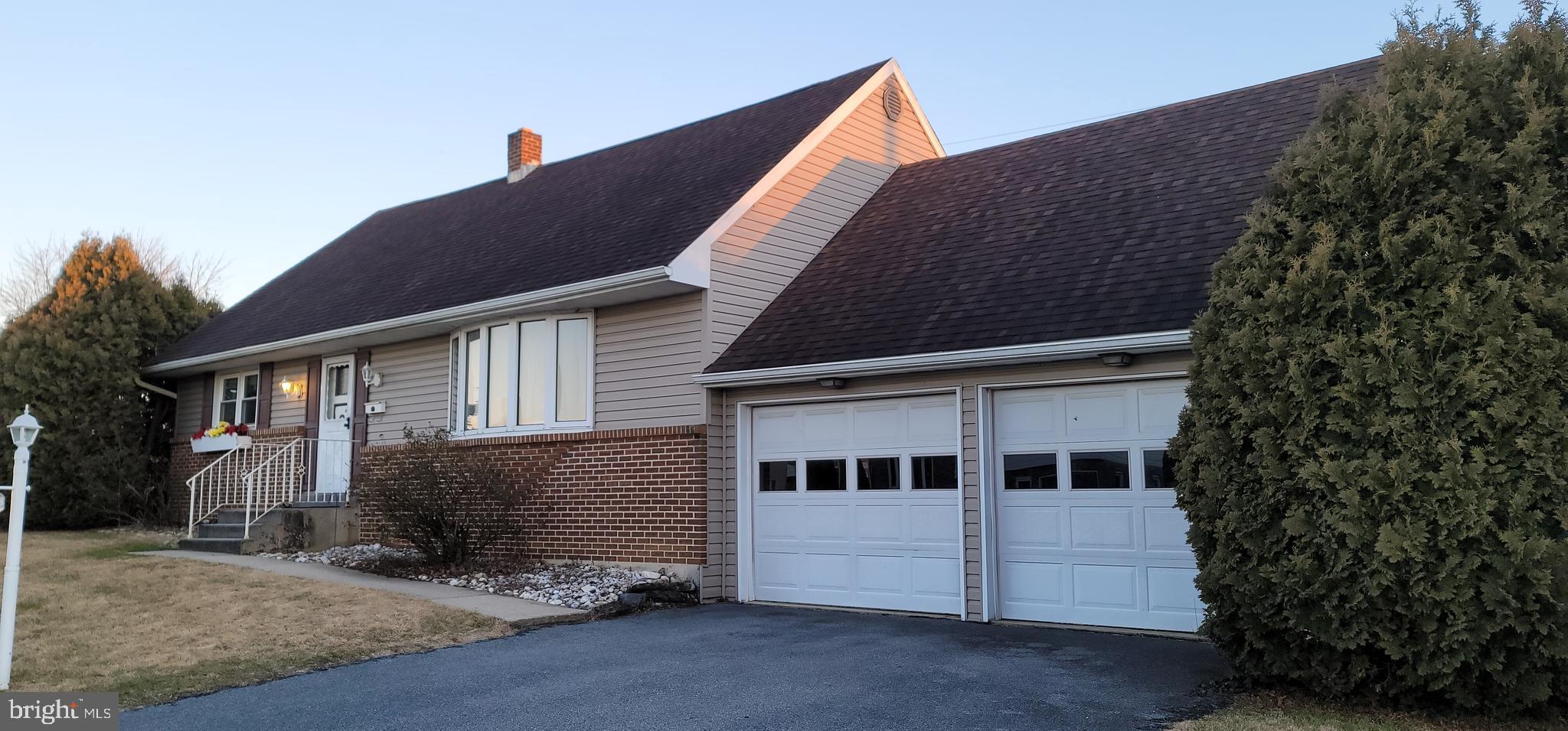 316 Seitz Road Reading, PA 19601 - Photo 3 of 33
