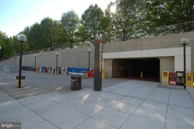 a view of a terrace with a sitting area