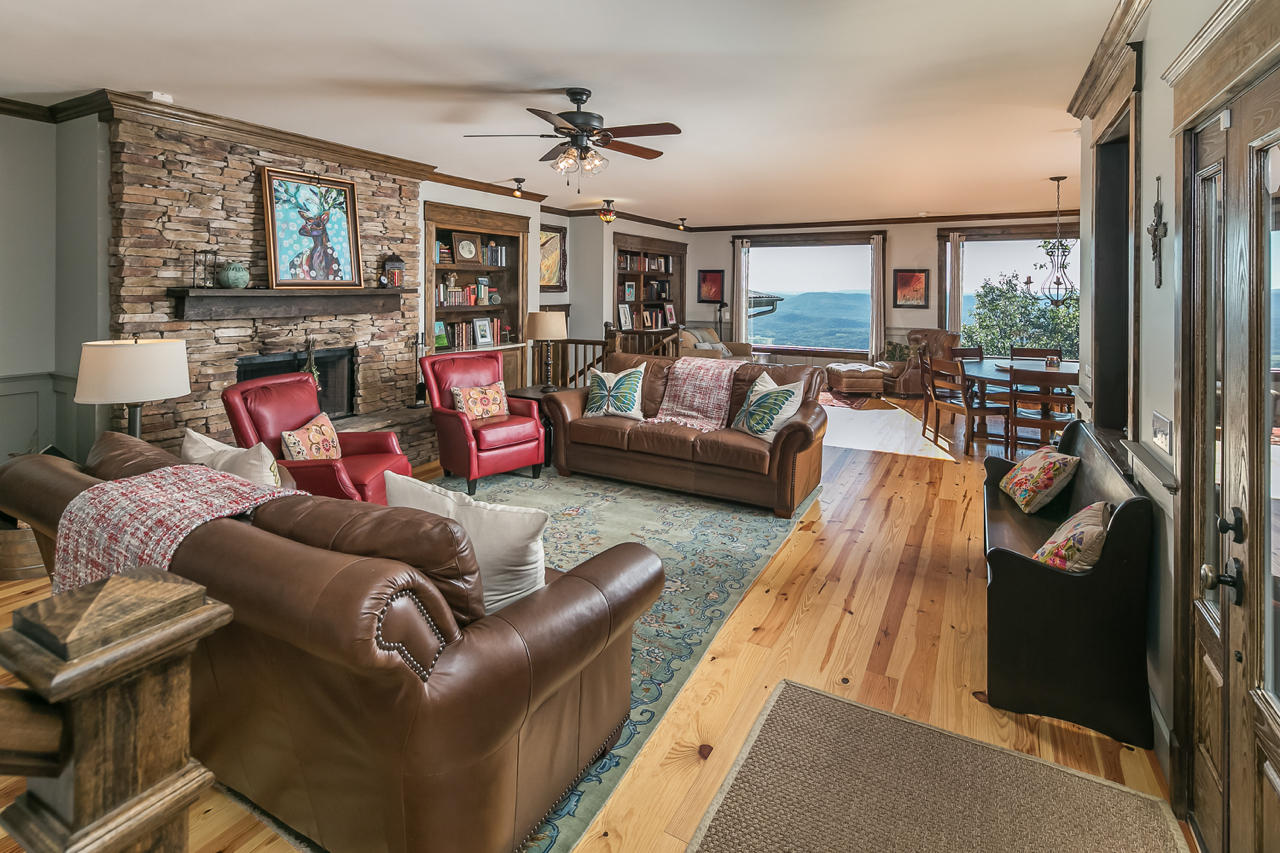 621 Frontier Bluff Road - 06