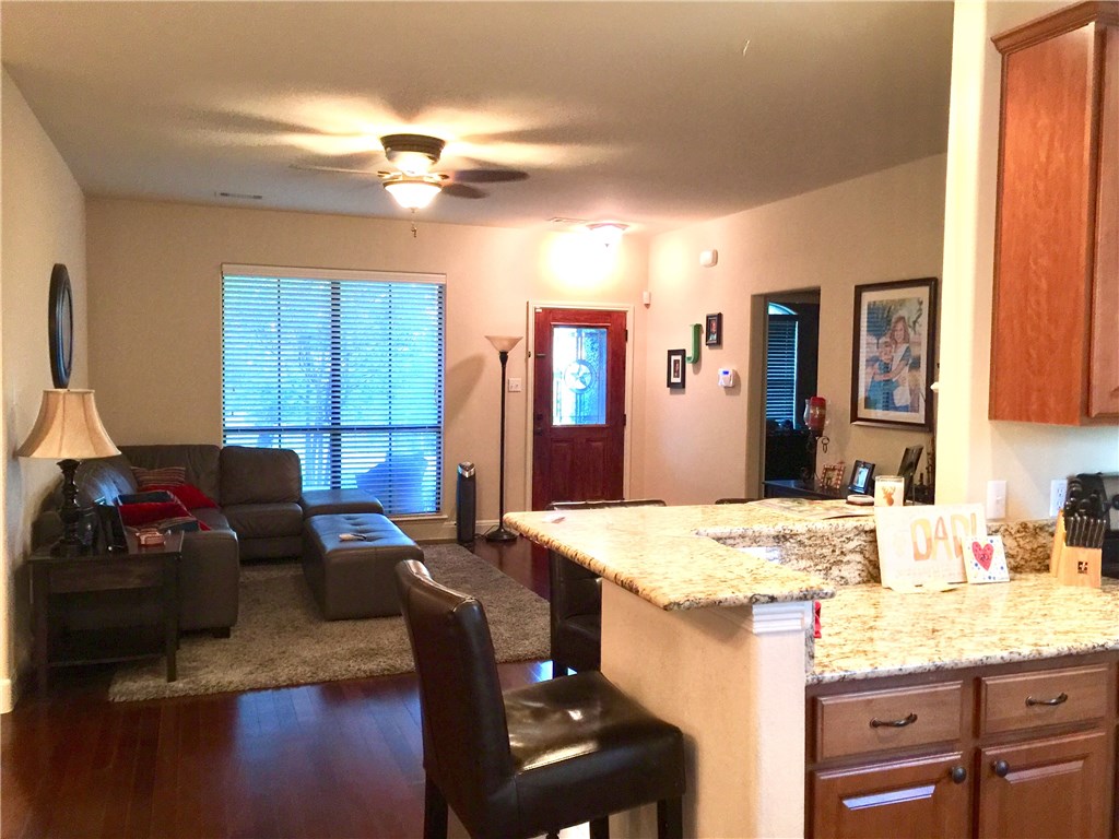 10052 Janet Loop Dripping Springs, TX 78620 - Photo 13 of 26