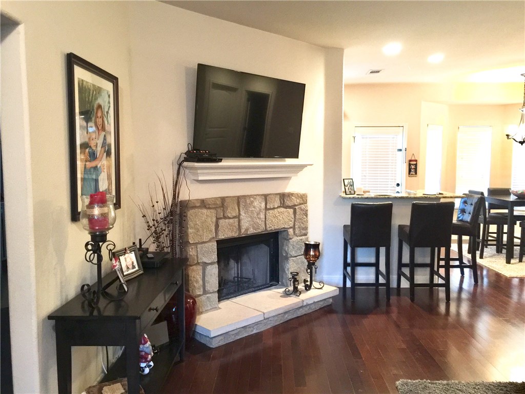 10052 Janet Loop Dripping Springs, TX 78620 - Photo 4 of 26