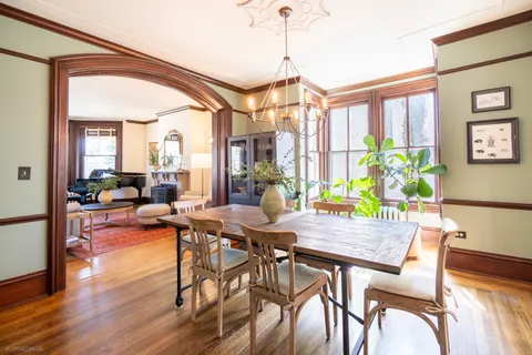 $1,299,000 | 511 North Grove Avenue, Oak Park, IL 60302