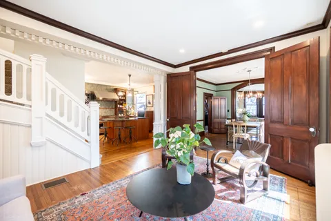 $1,299,000 | 511 North Grove Avenue, Oak Park, IL 60302