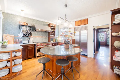 $1,299,000 | 511 North Grove Avenue, Oak Park, IL 60302