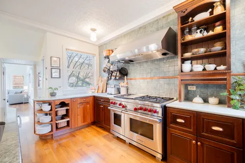 $1,299,000 | 511 North Grove Avenue, Oak Park, IL 60302