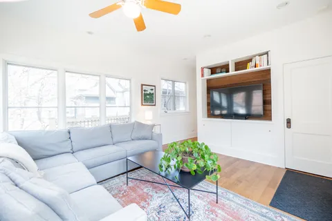 $1,299,000 | 511 North Grove Avenue, Oak Park, IL 60302