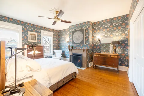 $1,299,000 | 511 North Grove Avenue, Oak Park, IL 60302