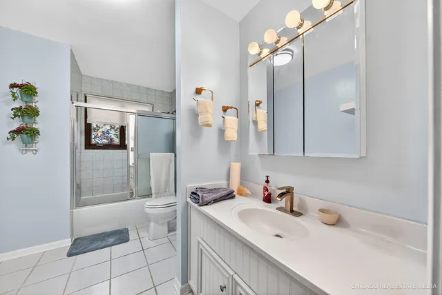 $384,900 | 19-n053 Felsmith Road, Hampshire, IL 60140