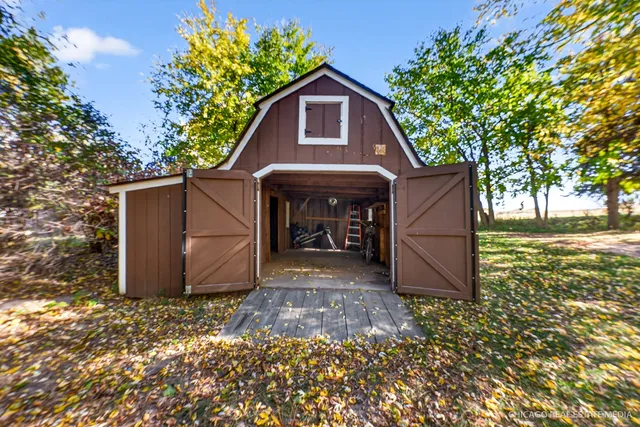 $384,900 | 19-n053 Felsmith Road, Hampshire, IL 60140