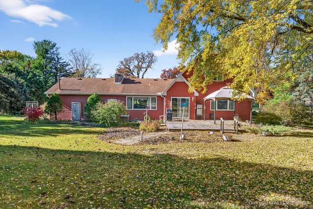 $384,900 | 19-n053 Felsmith Road, Hampshire, IL 60140