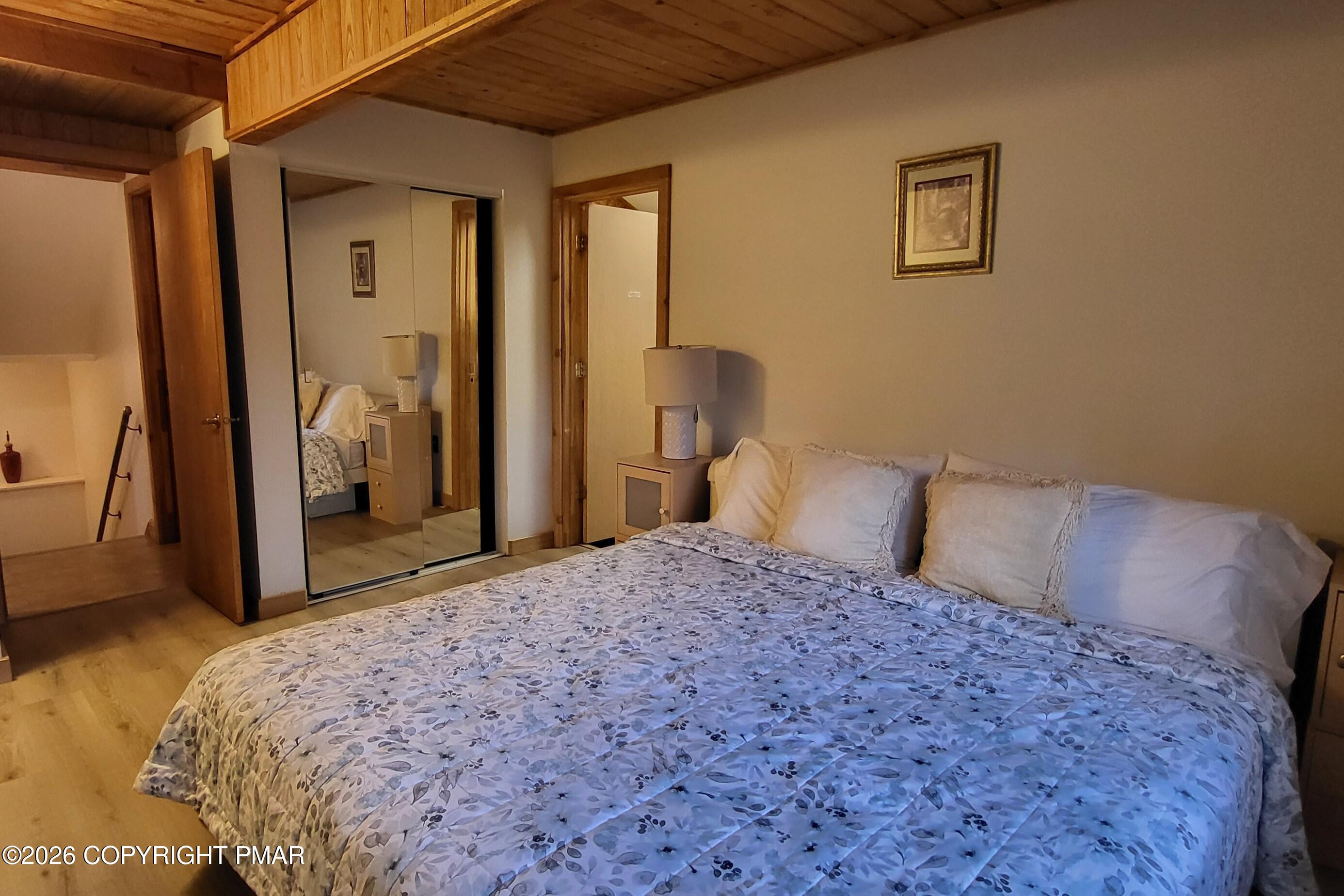 137 Regent Street Bushkill, PA 18324 - Photo 15 of 69 20260316_143657