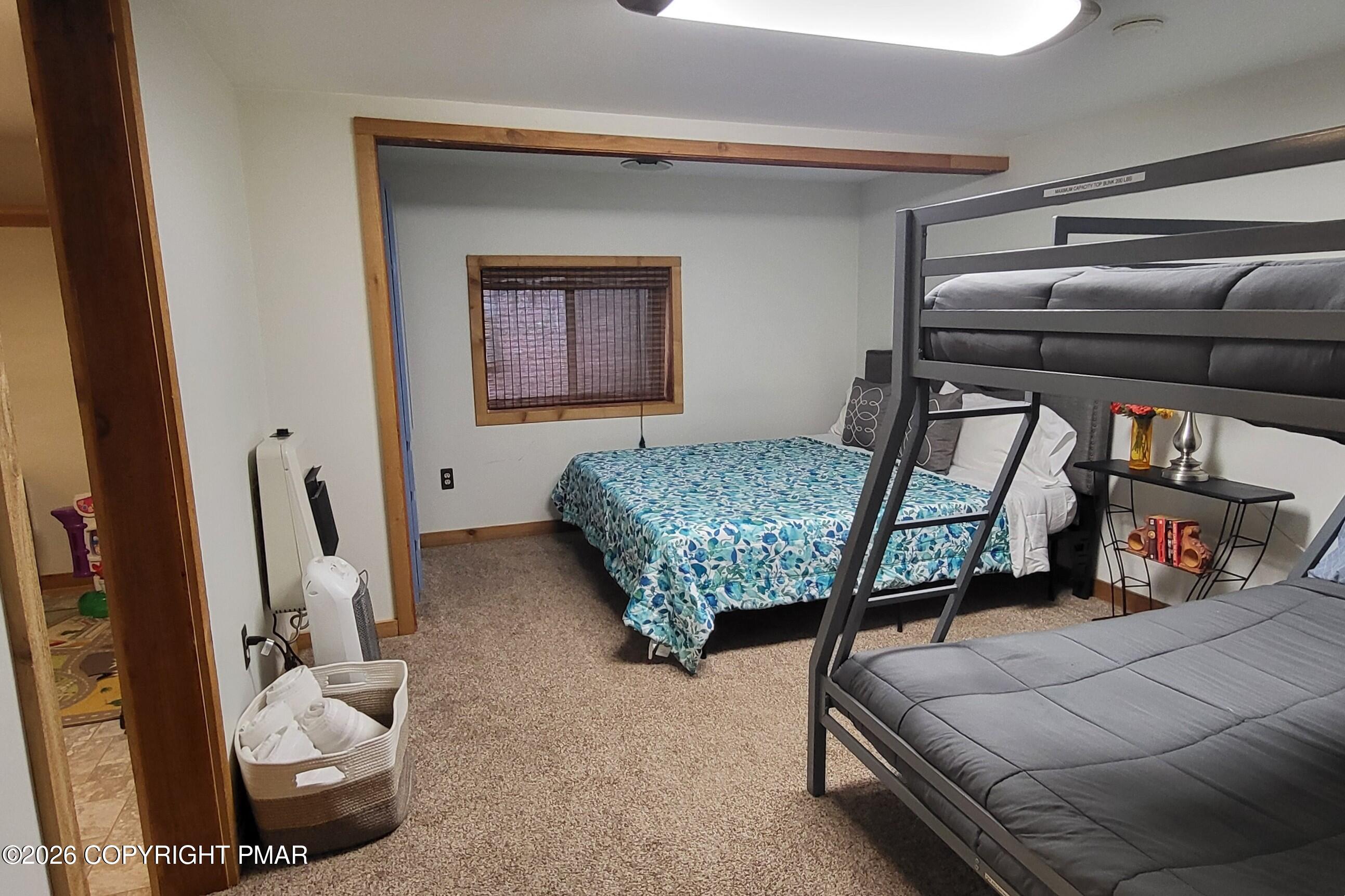 137 Regent Street Bushkill, PA 18324 - Photo 33 of 69 20260316_142844