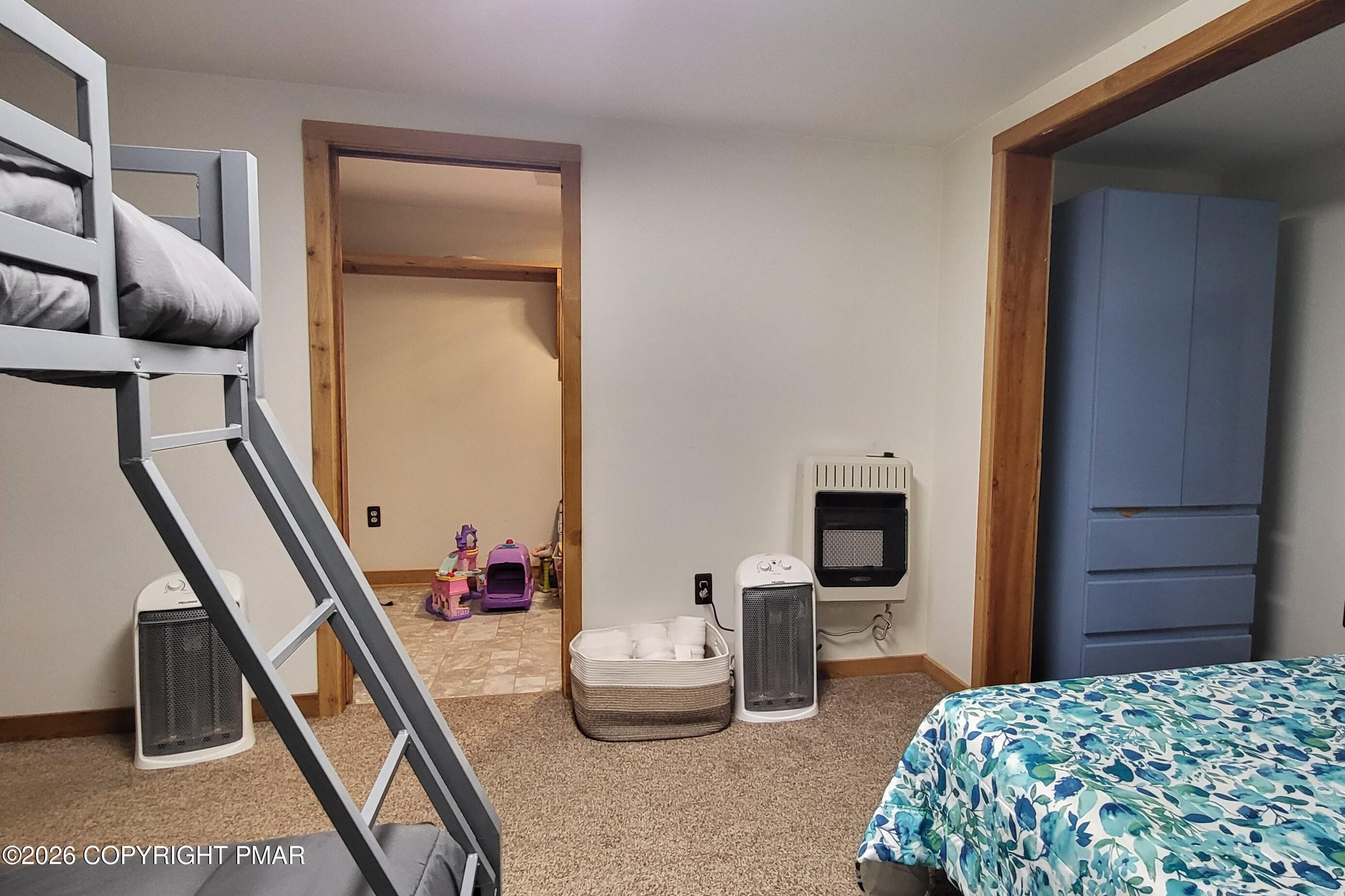 137 Regent Street Bushkill, PA 18324 - Photo 35 of 69 20260316_142935
