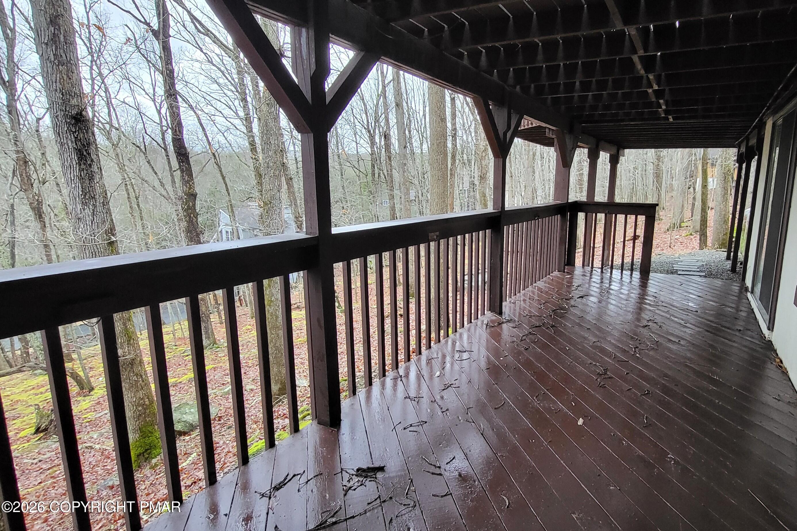 137 Regent Street Bushkill, PA 18324 - Photo 40 of 69 20260316_143155