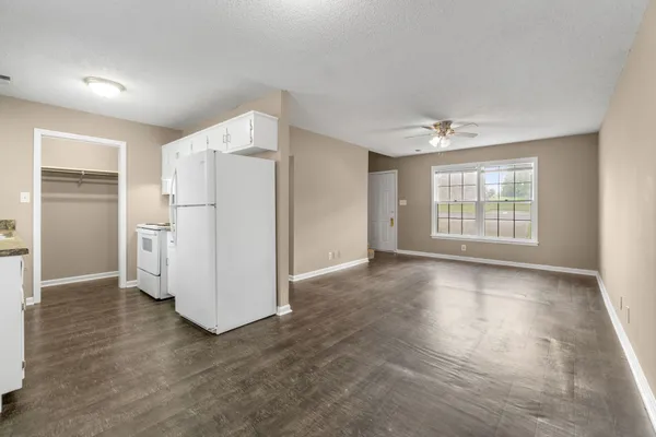 $1,200 | 201 Harrier Court, Clarksville, TN 37042