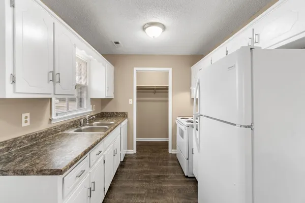 $1,200 | 201 Harrier Court, Clarksville, TN 37042