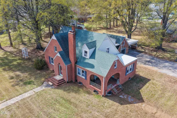 $335,900 | 106 East 2nd Street, Princeton, NC 27569