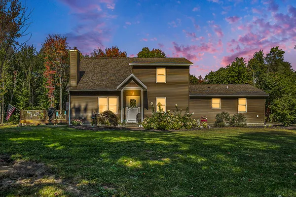 $600,000 | 4529 South Hilton Park Road, Fruitport, MI 49415