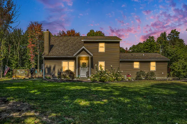 $625,000 | 4529 South Hilton Park Road, Fruitport, MI 49415