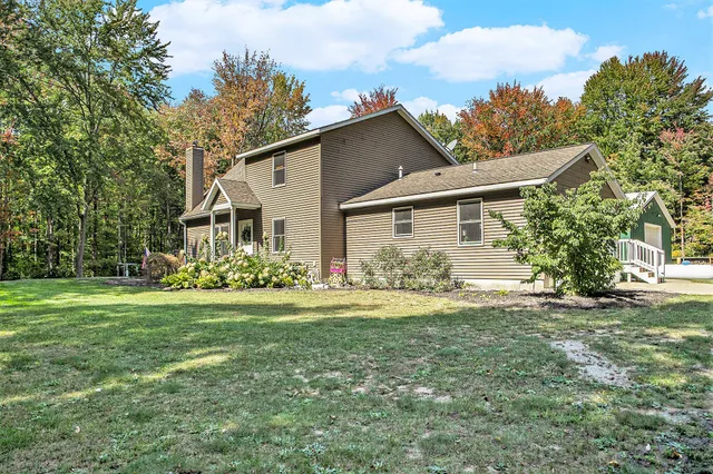 $625,000 | 4529 South Hilton Park Road, Fruitport, MI 49415