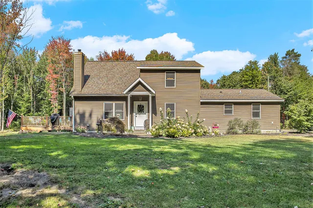 $625,000 | 4529 South Hilton Park Road, Fruitport, MI 49415