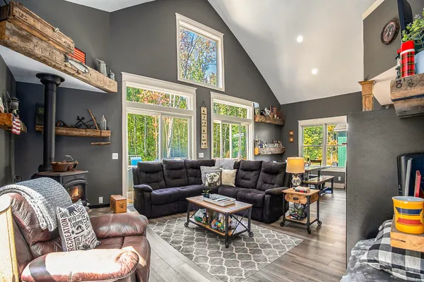 $600,000 | 4529 South Hilton Park Road, Fruitport, MI 49415