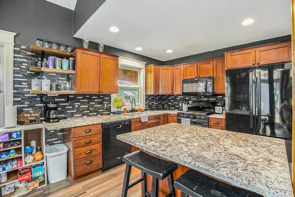 $600,000 | 4529 South Hilton Park Road, Fruitport, MI 49415