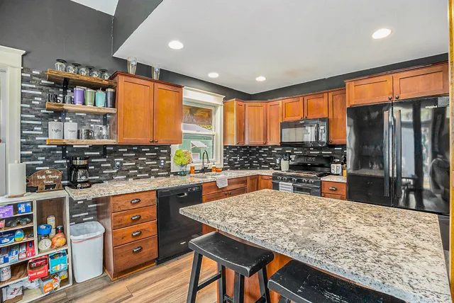 $625,000 | 4529 South Hilton Park Road, Fruitport, MI 49415