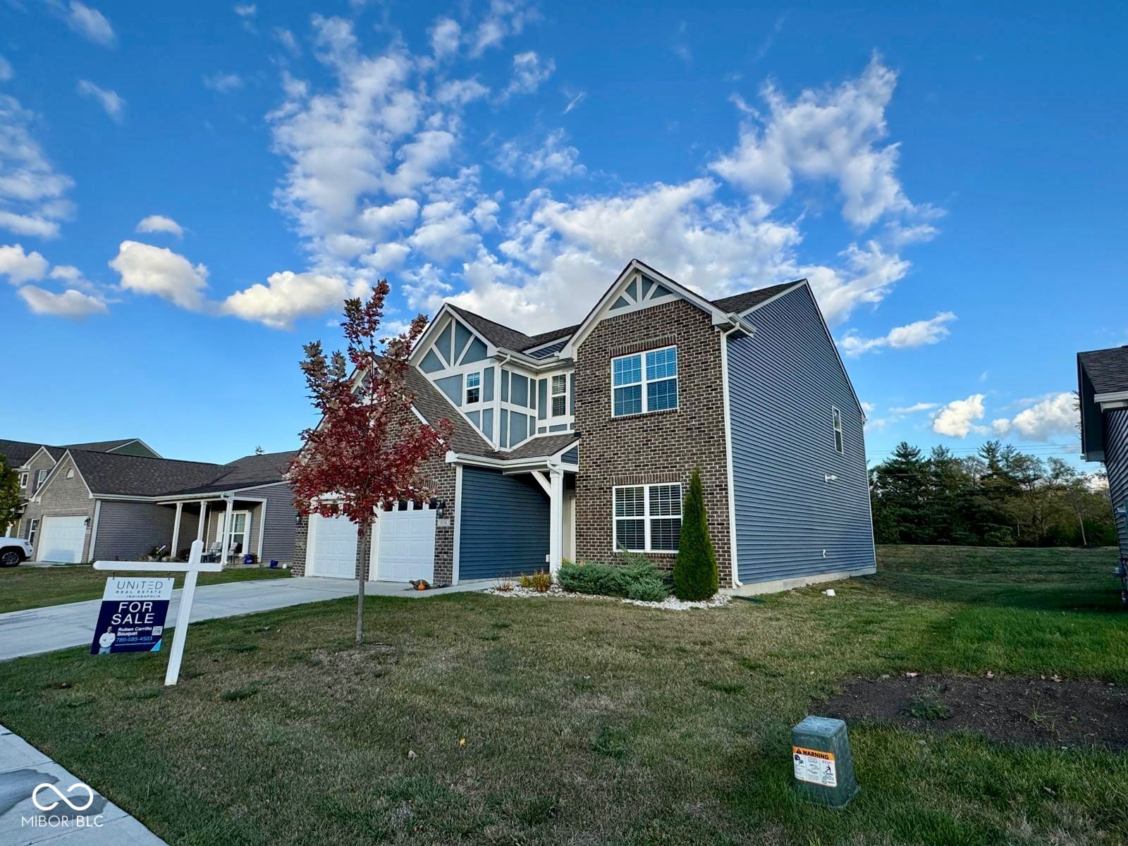 8216 Ambrosia Lane Pendleton, IN 46064 - Photo 3 of 55