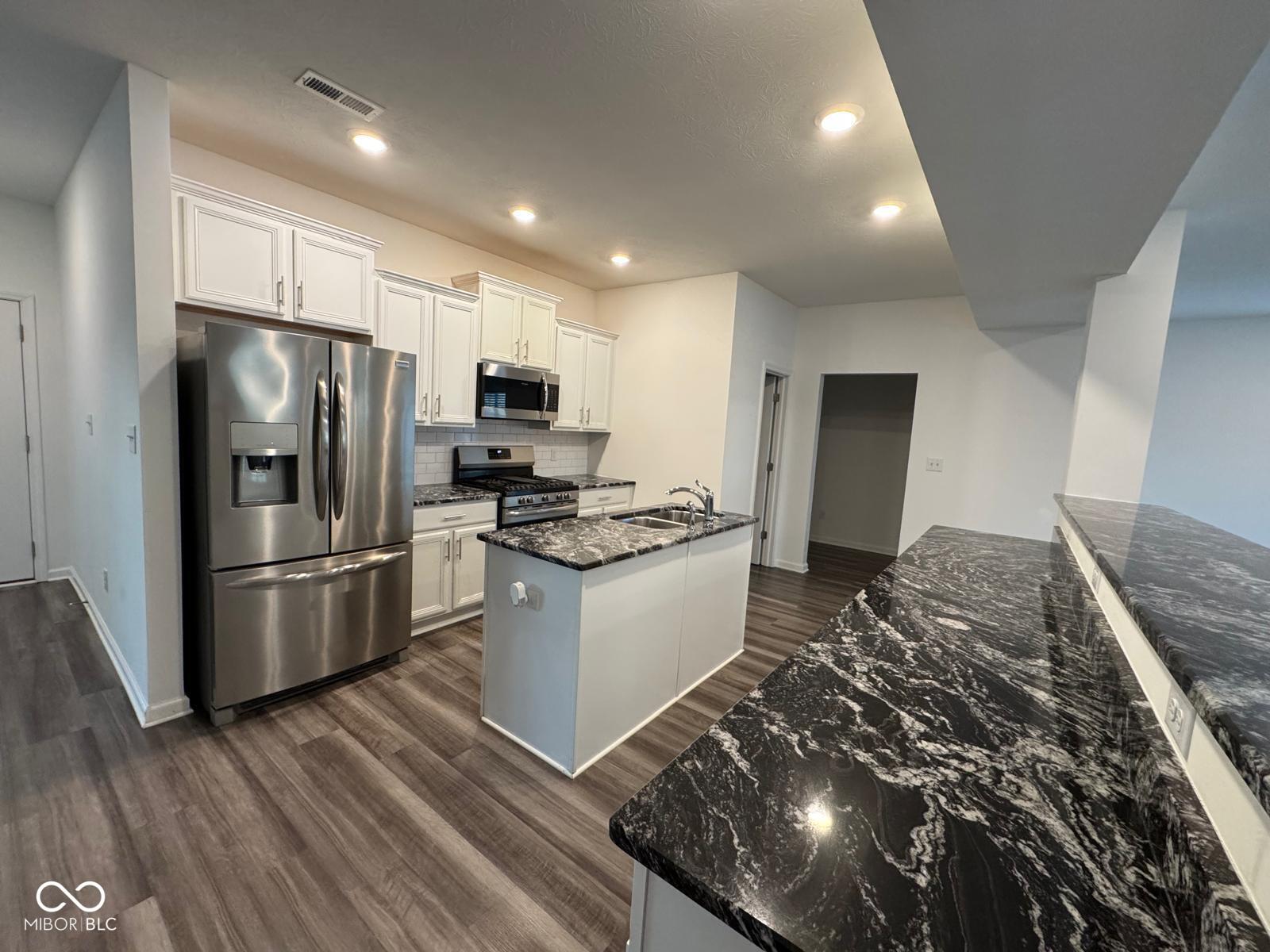 8216 Ambrosia Lane Pendleton, IN 46064 - Photo 7 of 55