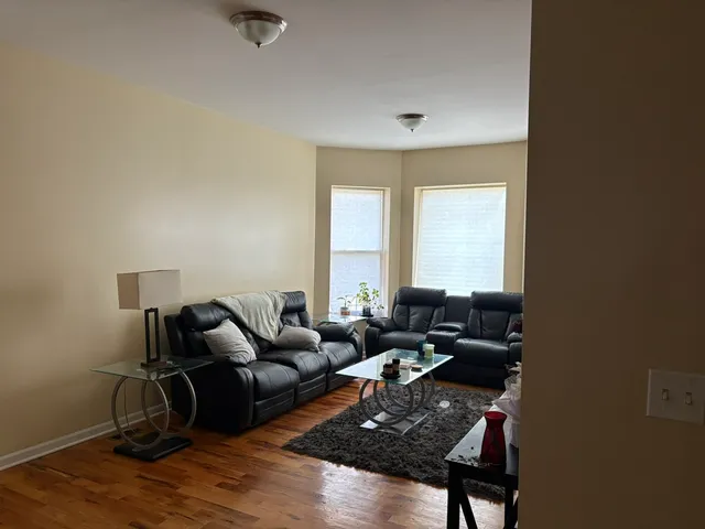 $874,900 | 1527 East 66th Place, Chicago, IL 60637