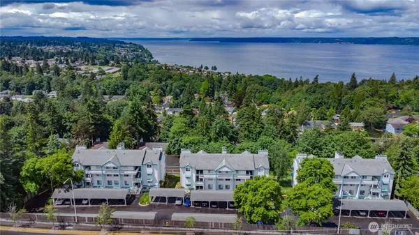 $2,200 | 28606 16th Avenue South, Federal Way, WA 98003