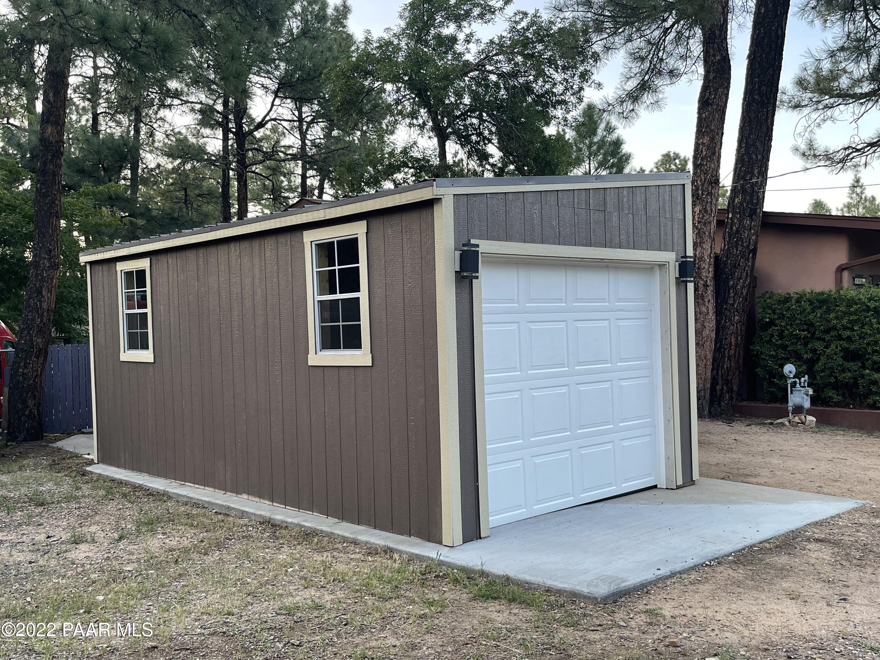 1066 Copper Basin Road Prescott, AZ 86303 - Photo 27 of 35 Garage