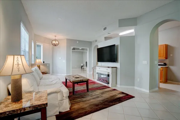 $3,500 | 10173 Andover Coach Circle, Unit G2, Lake Worth, FL 33449