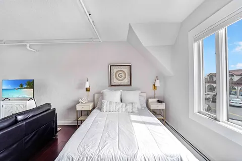 $475,000 | 52 Main Street, Unit 1, Westhampton Beach, NY 11978