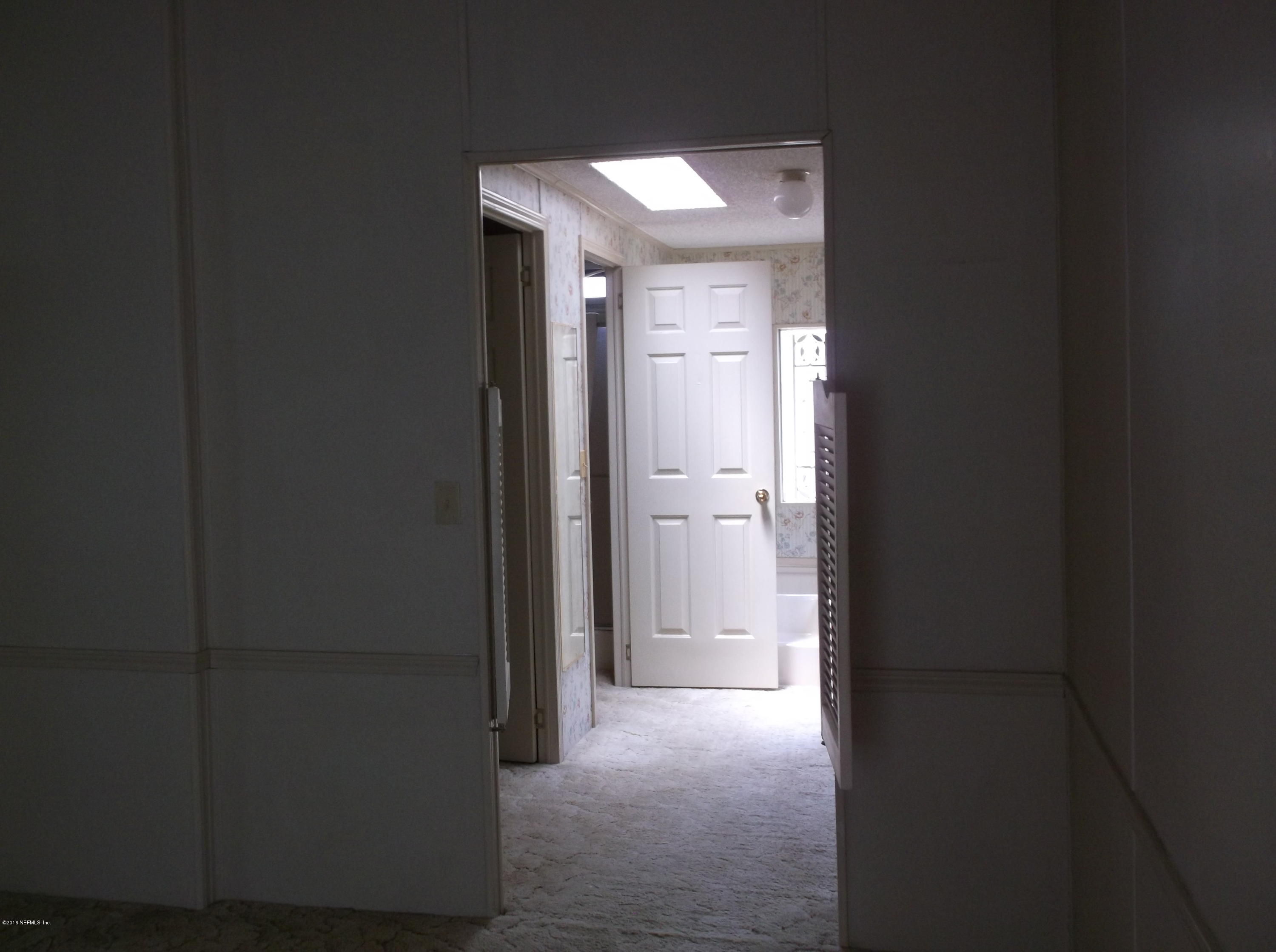 113 Keuka Road Interlachen, FL 32148 - Photo 14 of 31 to master bath