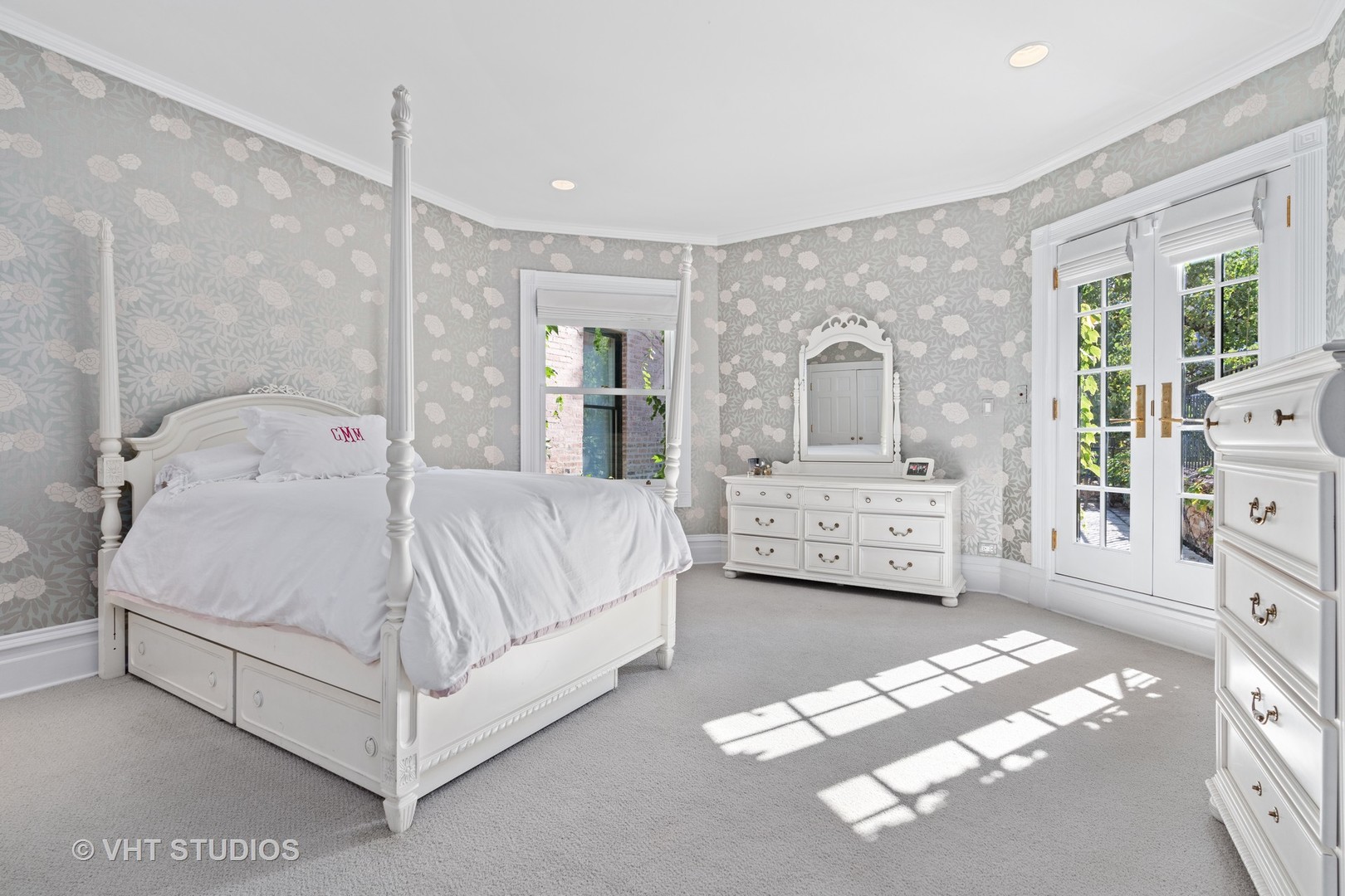 19 East Scott Street Chicago, IL 60610 - Photo 13 of 25