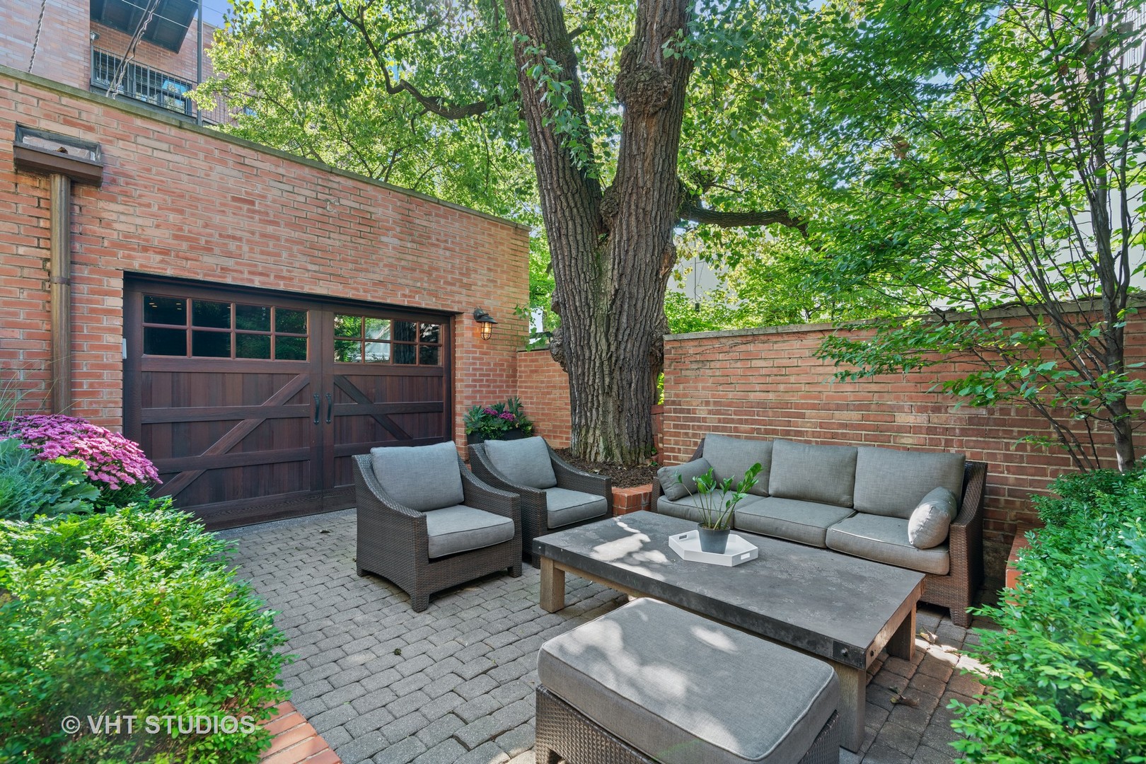 19 East Scott Street Chicago, IL 60610 - Photo 24 of 25
