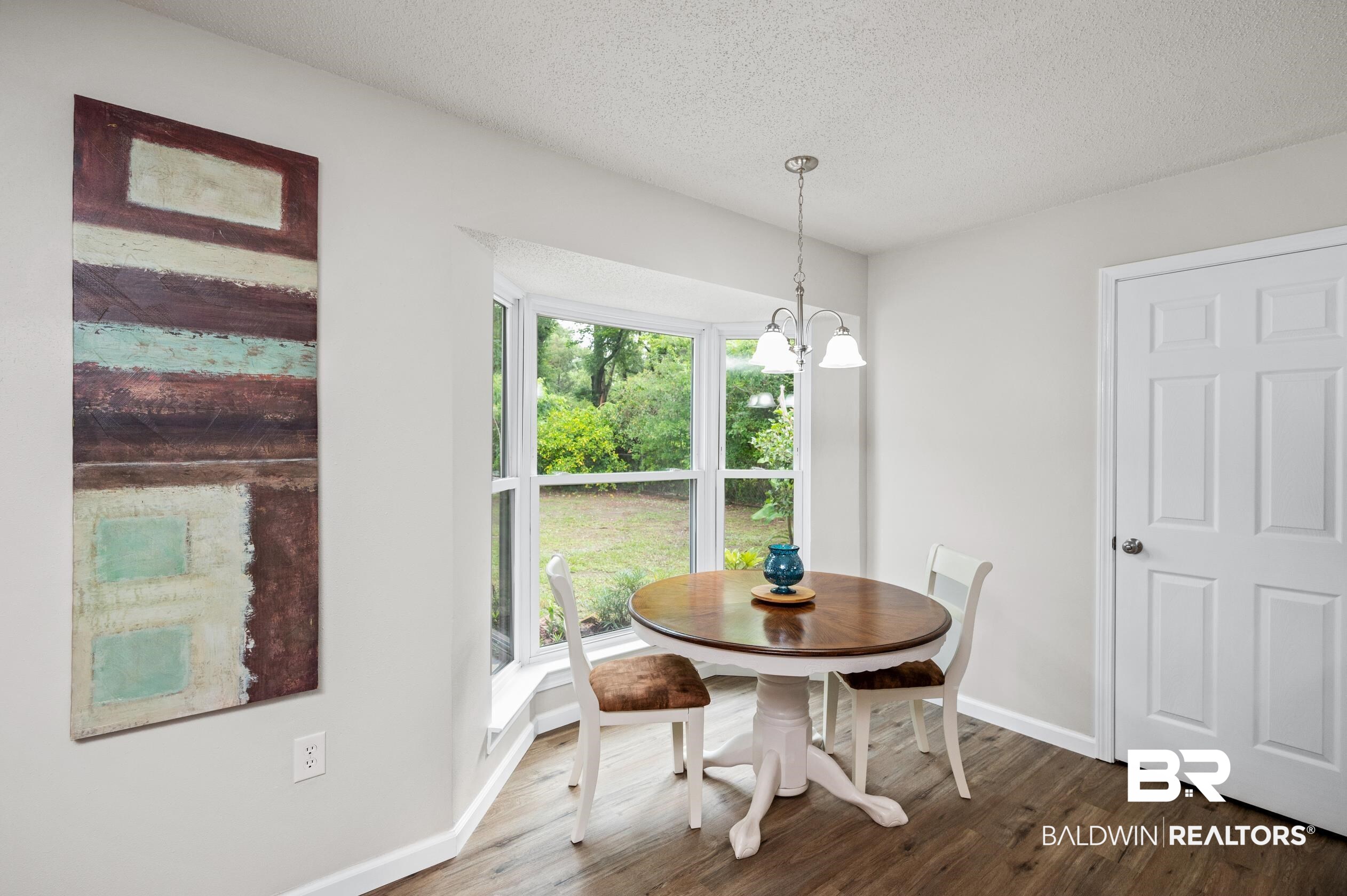6012 Booker Circle Mobile, AL 36693 - Photo 10 of 34 Breakfast nook