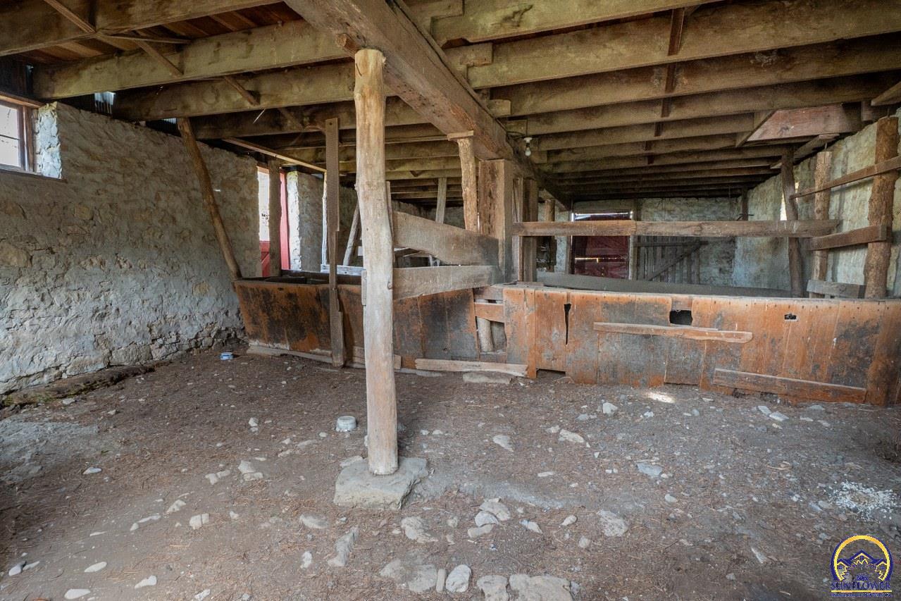 22507 Hessdale Road Alma, KS 66401 - Photo 16 of 72