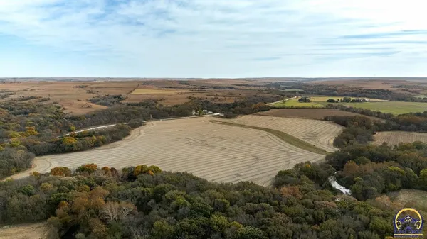 $2,500,000 | 22507 Hessdale Road, Alma, KS 66401