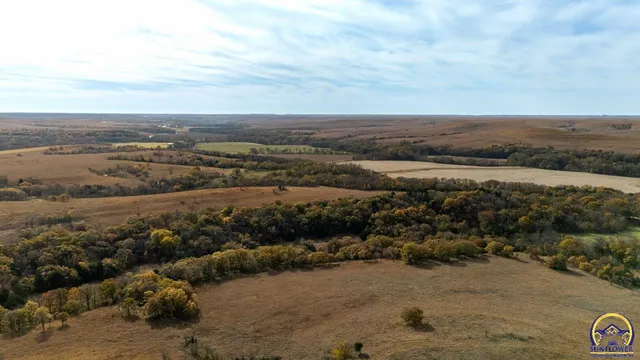 $2,500,000 | 22507 Hessdale Road, Alma, KS 66401