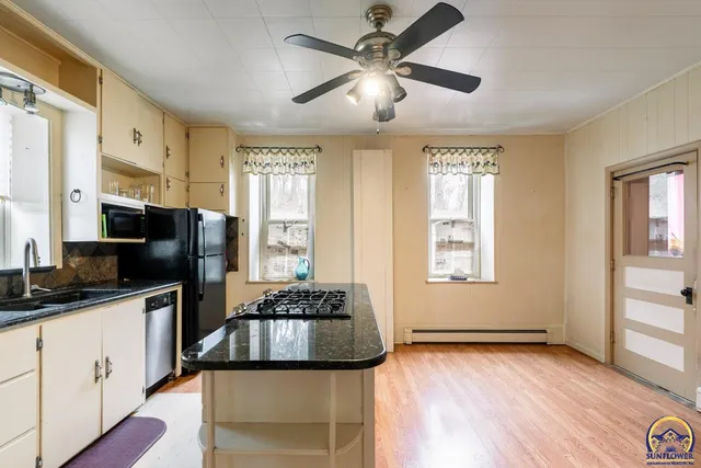 $2,500,000 | 22507 Hessdale Road, Alma, KS 66401