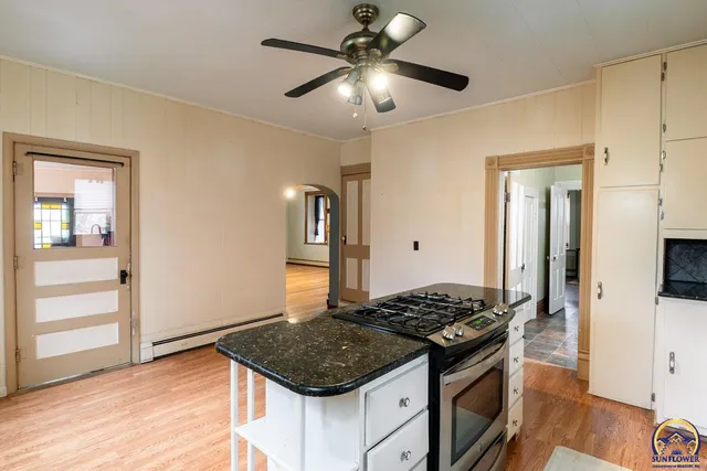 $2,500,000 | 22507 Hessdale Road, Alma, KS 66401